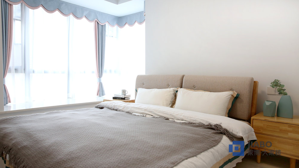 誠發(fā)錦城三室兩廳北歐風(fēng)格裝修案例 8主臥.jpg